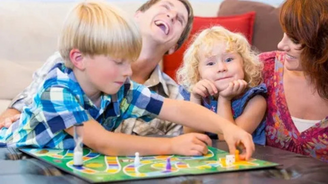 Evde Nasıl Ailecek Vakit Geçirebileceğimiz Bir Ortam Nasıl Yaratabiliriz?