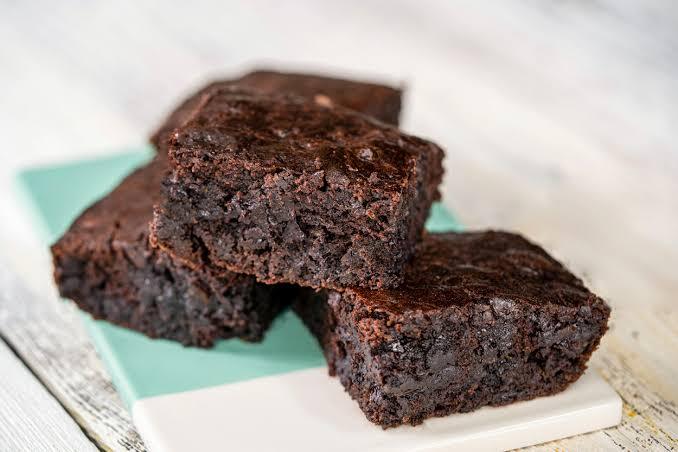 Glutensiz ve Hafif, Bağımlısı Olacağınız Bir Kakaolu Kek Tarifi!