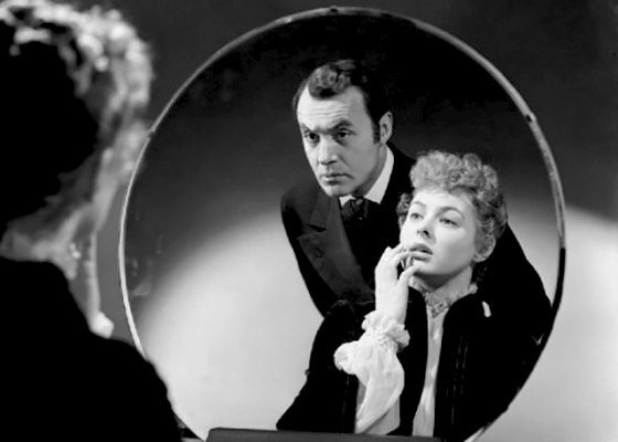 Manipülasyonun Gizli Yüzü: O Klasik Bensiz Yapamazsın Cümleleri!