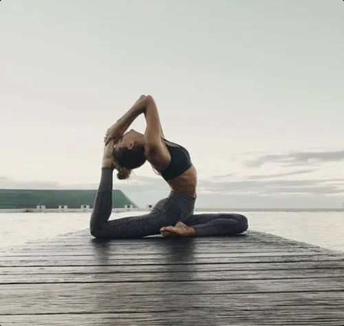 Bu kış Monoton Rutini Kır: Bedeni Uyandıran Yoga Pozları!