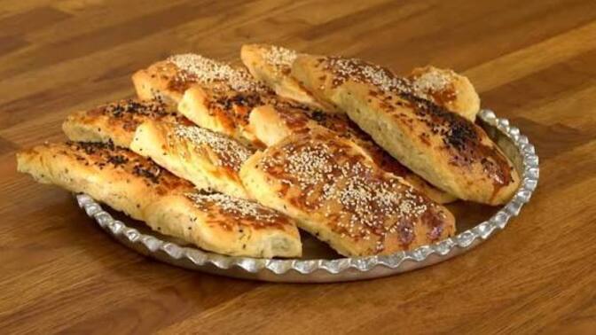 Sofranın Mis Kokulu İmzası: Mahlepli Diyarbakır Çöreği!