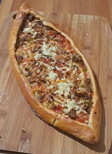 Mutfağın Gizli Yıldızı: Ev Yapımı Pide Sanatı!