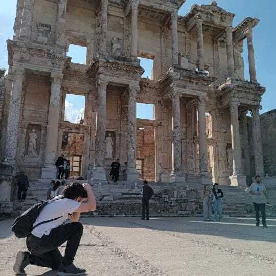 Efes, Celcus Kütüphanesi (Fotoğraftaki benim)