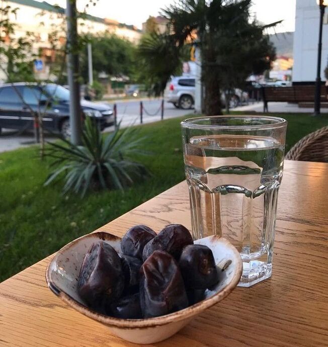 Ramazan’da Susuzlukla Mücadele: Suyu Doğru Zamanda, Doğru Şekilde İçmek