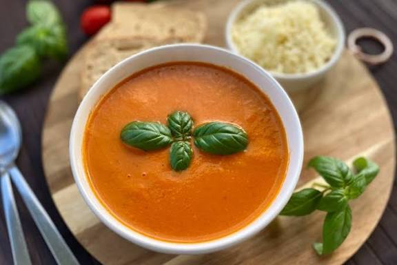 Sahura Köz Kapya Biberli Sütlü Domates Çorbası Yapıyoruz!
