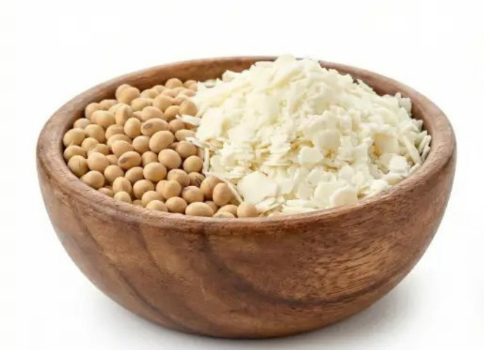 Kendi Mumunuzu Yapmadan Önce Keşfedin: Soya Wax mı, Parafin mi Daha İyi?