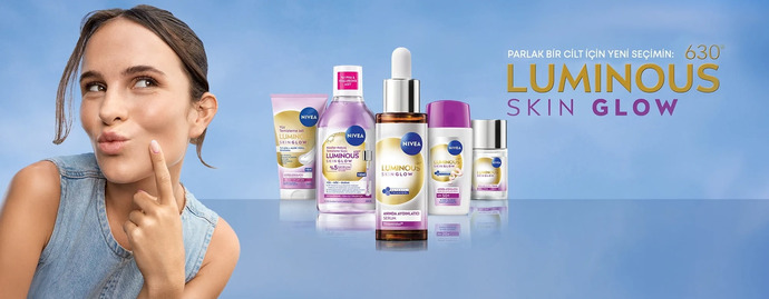 Aradığın O Cam Cilt Etkisi: Anında 3D Parlaklık Veren Skin Glow Rutini ✨💎