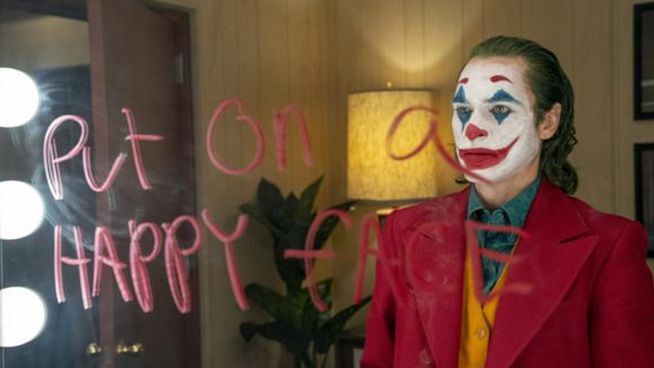 Her Ay 1 Sahne: Joker’in Merdiven Dansı ve Bastırılmış Bir Ruhun Taşması