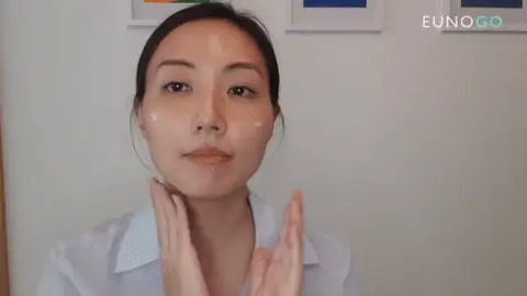 Ayna Ayna Söyle Bana: Ayna Gibi Bir Cilt Mümkün mü? ✨