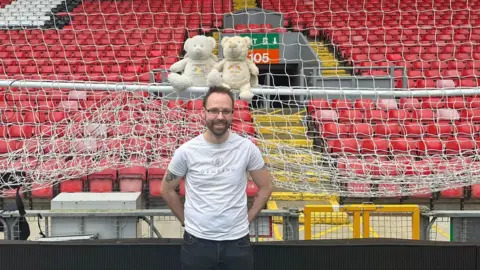 Ortak Bir Acıyla Kurulan Futbol Takımı: Forget Me Knot!