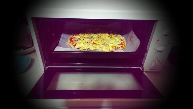 Ev Yapımı Pizza Tarifi