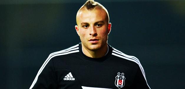 Bir Kadın Futbolu Neden Sevmeli?