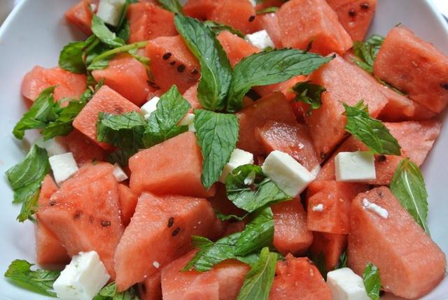 KızlarSoruyor'da popüler olmak için