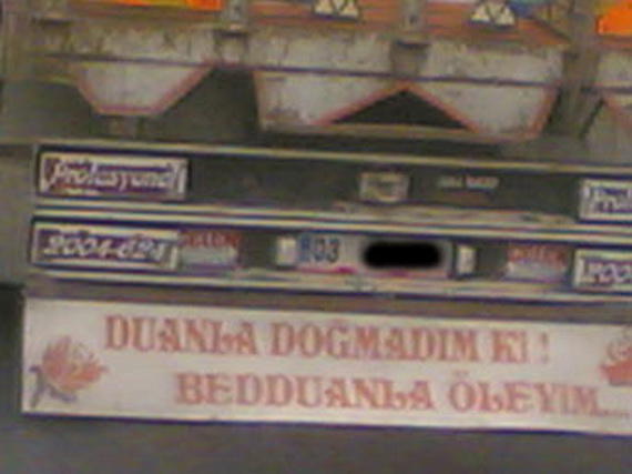 Ünlü Filozofları Kıskandıran Kamyon Arkası Yazıları