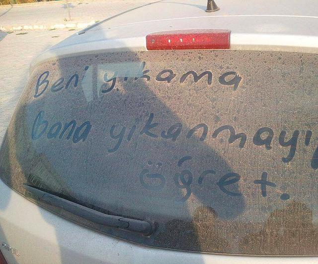 Cebinizi Boşaltan İlginç Trafik Kuralları: Sıkıysa Uyma!