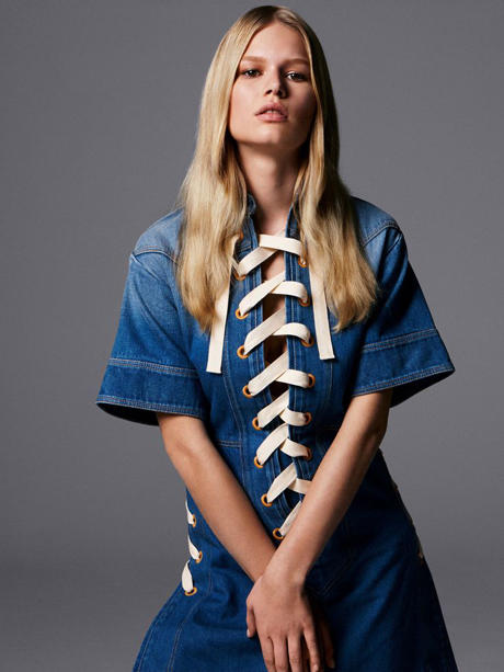 Anna Ewers: Brigitte Bardo'nun Varisi