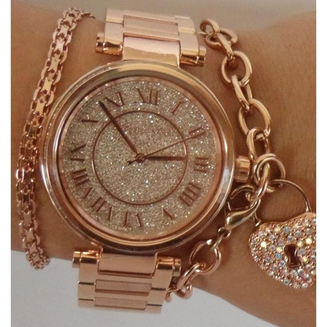 Rose Gold Saatlerle Yıldız Gibi Görünün