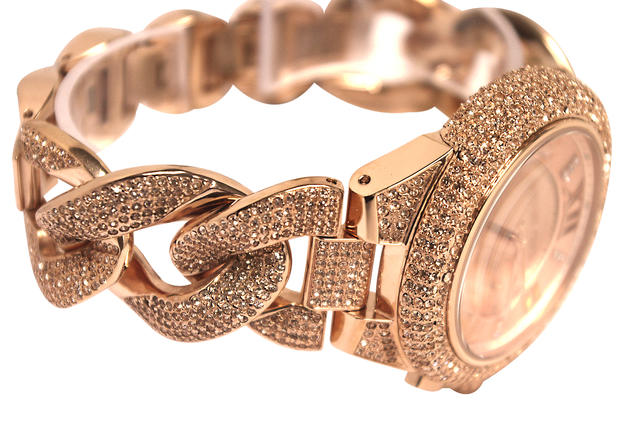 Rose Gold Saatlerle Yıldız Gibi Görünün