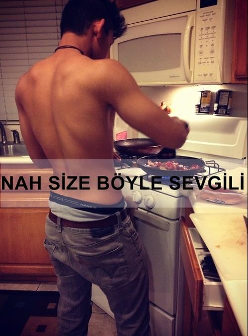 Kızlar Nasıl Erkekleri Sever?