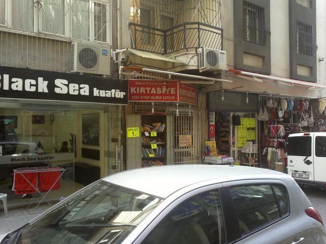 İzmirdeki Sahaf Dükkanları