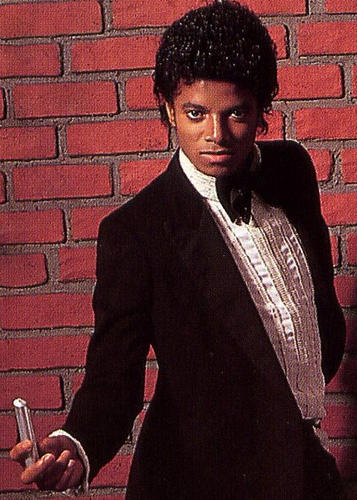 Pop Müziğinin Kralı Michael Jackson Efsanesi