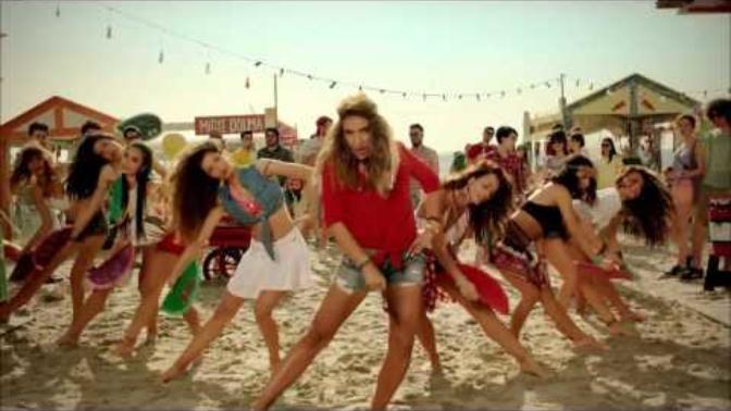 Özcan Deniz ve Sıla'lı Coca Cola Reklamı