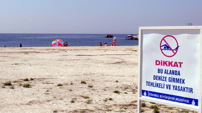 Karpuz Kabuğu Denize Düştü