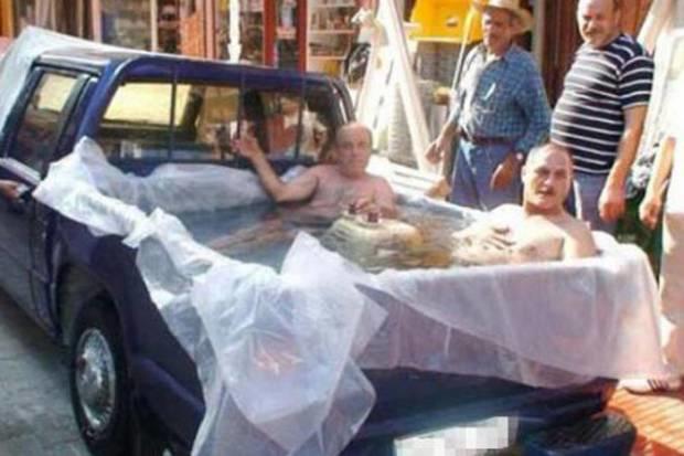 Karpuz Kabuğu Denize Düştü