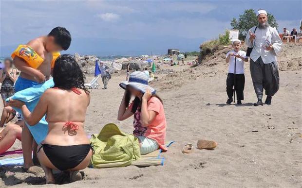 Plajlarda Görülen Türk Kadınlarını Tanıyalım