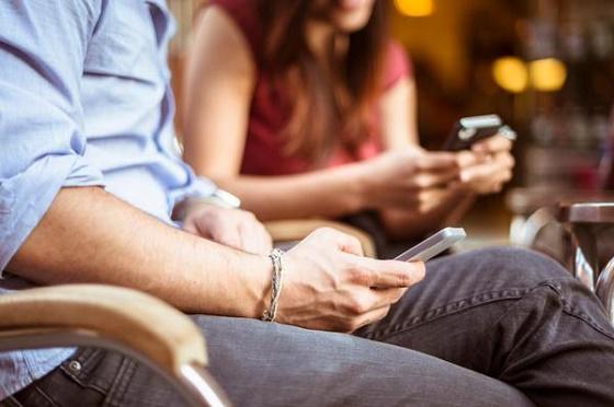 Akıllı Telefonların Hayatımızda Olumsuz Etkileri