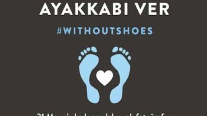 Instagramda #Withoutshoes Etiketiyle Çıplak Ayak Fotosu Paylaş Bir Çocuk Ayakkabı Sahibi Olsun