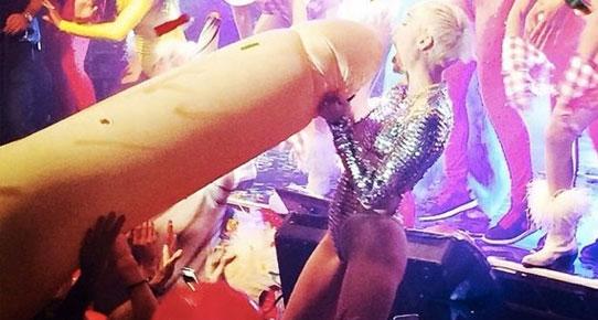 Miley Cyrus'un Değişimi - Miley Nasıl Değişti?