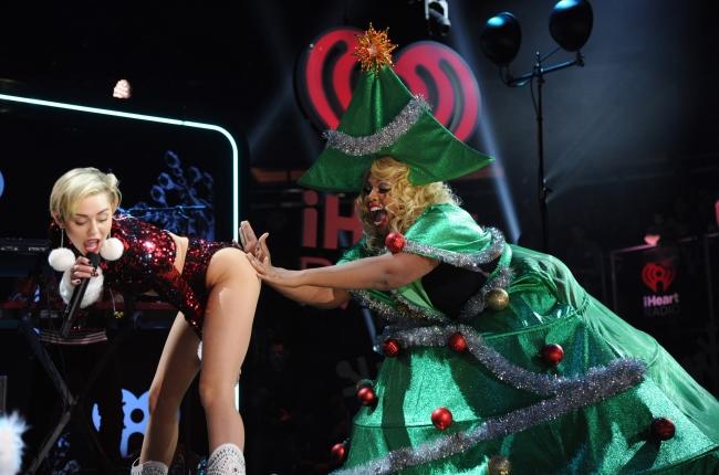 Miley Cyrus'un Değişimi - Miley Nasıl Değişti?