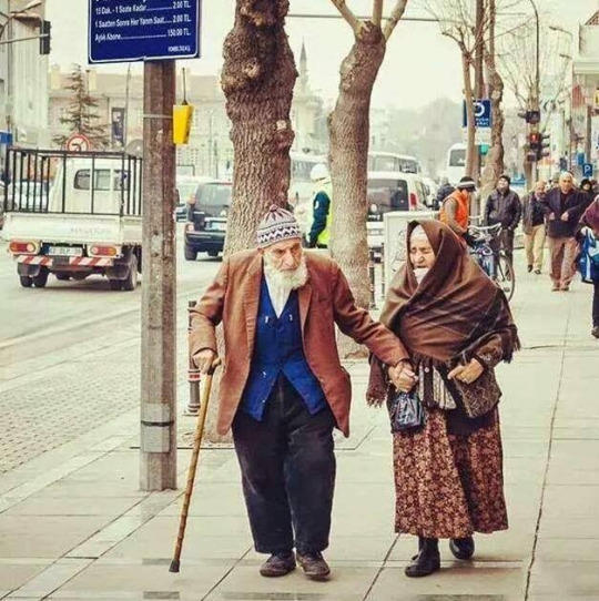 Aşk, Sevgi, Vefa'yı merak edenler ; sahiplenme, saygı...