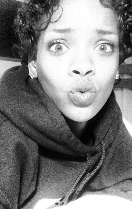 Rihanna, 10 Maddede Bambaşka Bir Riri