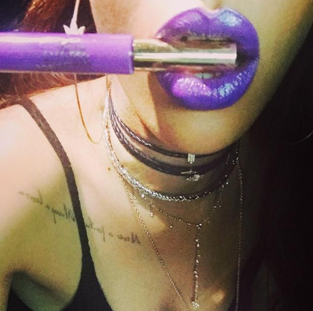 Rihanna, 10 Maddede Bambaşka Bir Riri