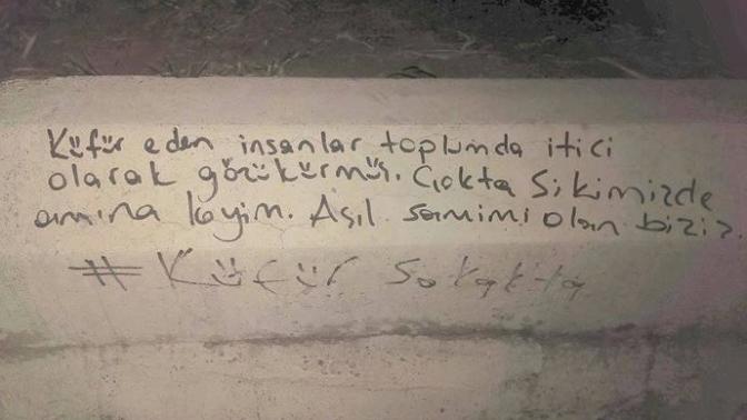 #KüfürSokakta Etiketiyle Yazılar - Hoş Göndermeler