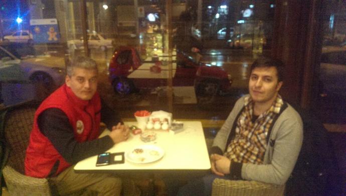Voluptuous'un KızlarSoruyor Serüveni
