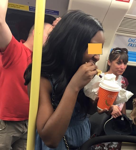 Yeni bir çılgınlık ! > "Women who eat on tubes"
