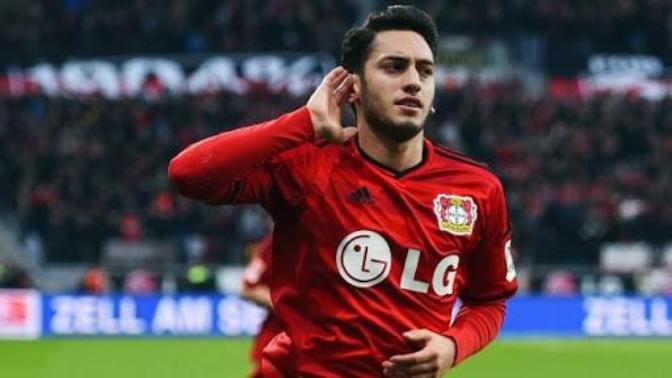 Türkiye'nin Parlayan Yıldızı Hakan Çalhanoğlu'nu Tanıyalım..