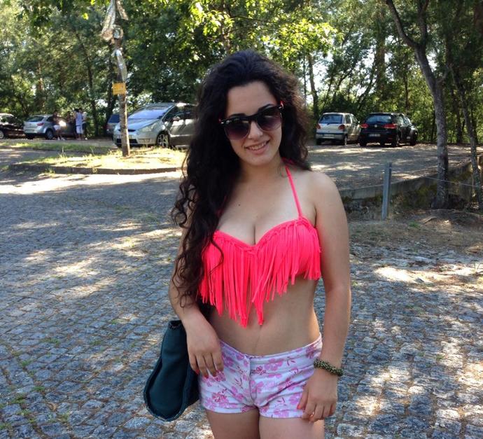 Plajların Yeni Trendi Püsküllü Bikiniler
