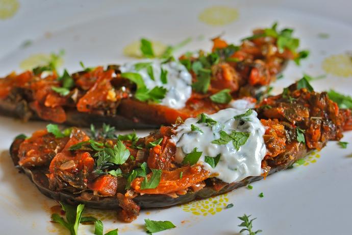 Kızlar Soruyor Restaurant'a Hoş Geldiniz
