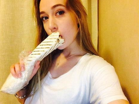 Yeni Moda: Dürüm Yerken Selfie