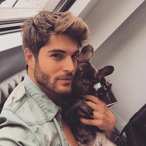 Akılları Baştan Alan Nick Bateman Kimdir?