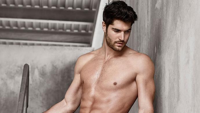 Akılları Baştan Alan Nick Bateman Kimdir?