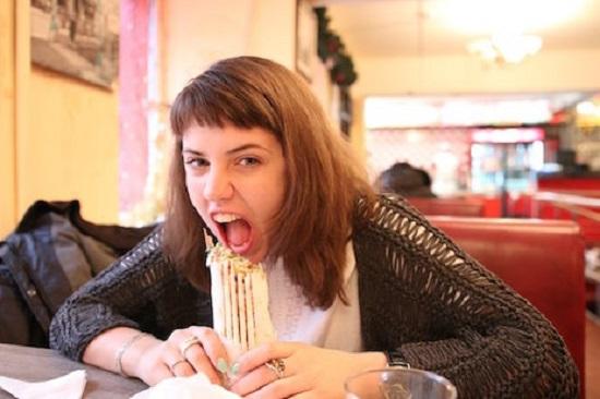 Döner Yerken Fotoğraf Koyma Akımı