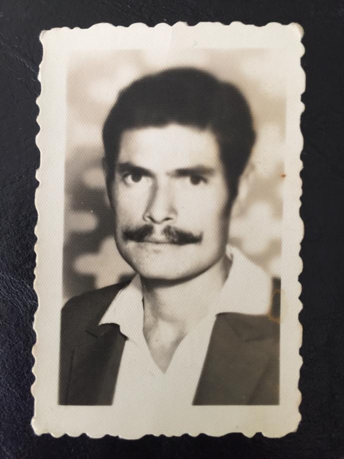 Güzel Kızların Yanındaki Kroları Açıklıyorum