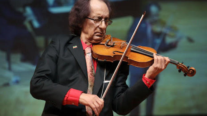 Kemanı ağlatan adam "Farid Farjad "