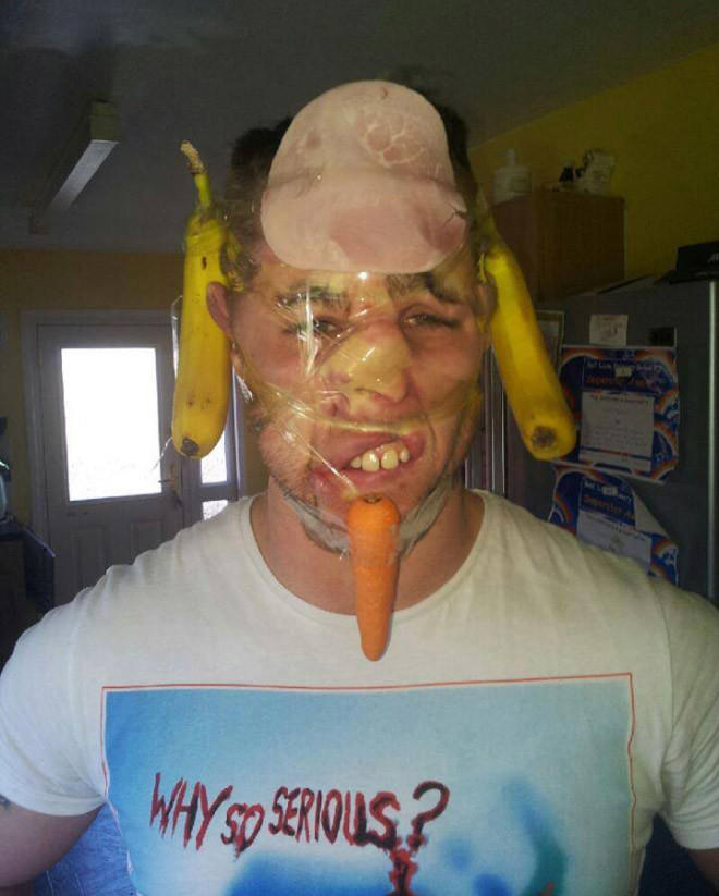 Yeni Selfie Trendi : Sellotape Selfie