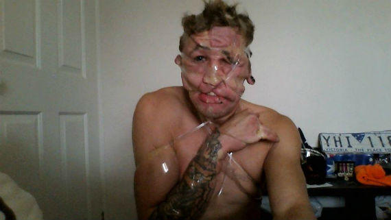 Yeni Selfie Trendi : Sellotape Selfie